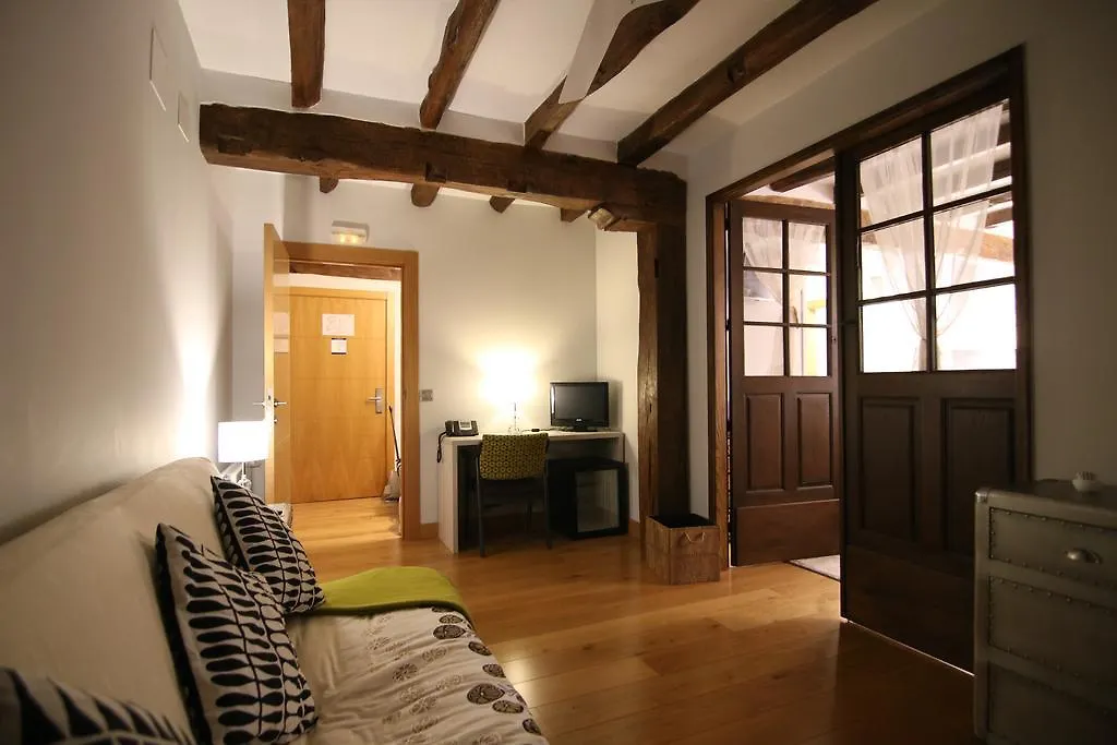 Hotel Urune Muxika 2*,  Spain